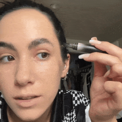 Marker Sprâncene cu Efect Microblading Realist – Sprâncene Perfecte, Rezistent la Apă